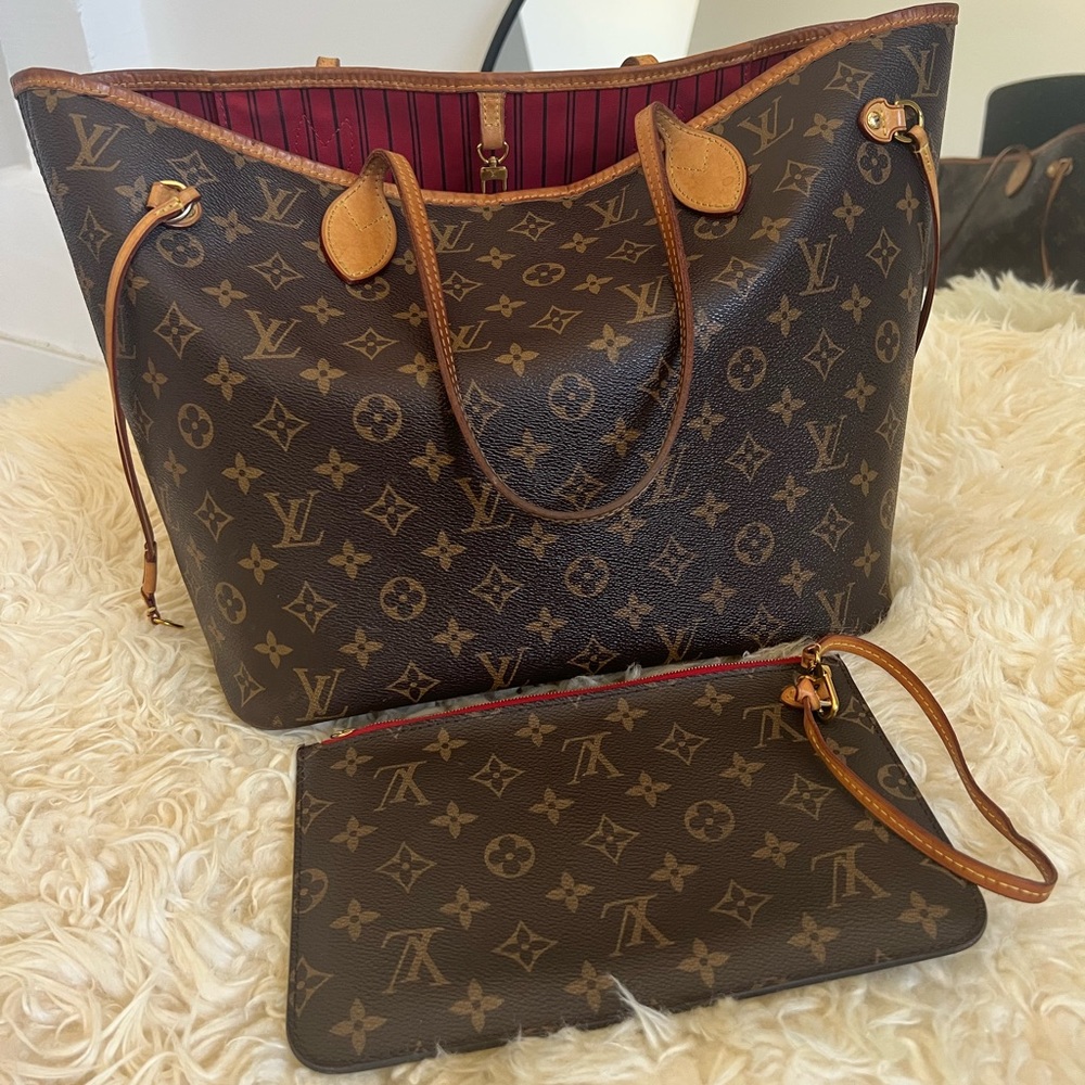 Louis Vuitton Neverfull MM Monogram/Cherry great pre-loved condition